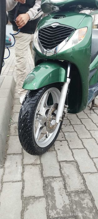 Продаю. тому що,пригледів трохшкі іншу модель
