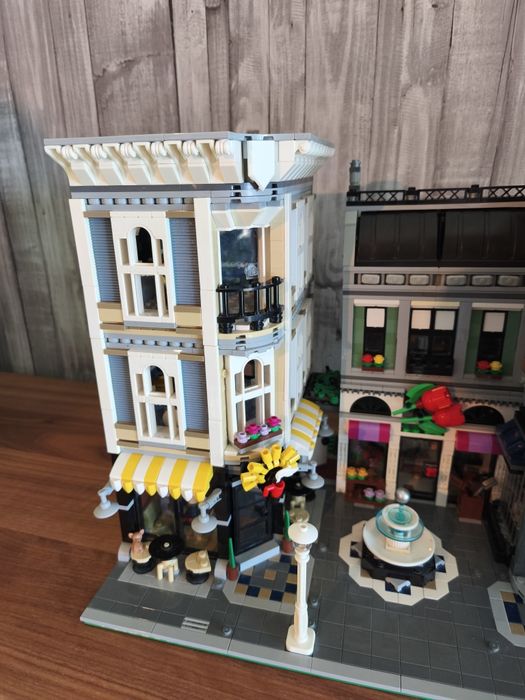 Lego Creator Expert Largo da Assembleia