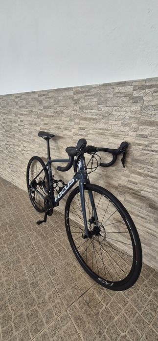 Bicicleta estrada Focus