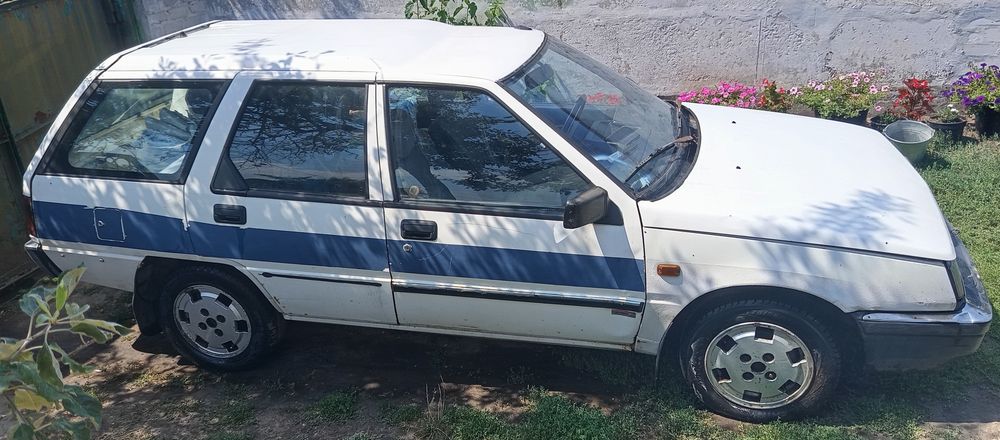 Автомобіль Mitsubisi Lancer 1.8