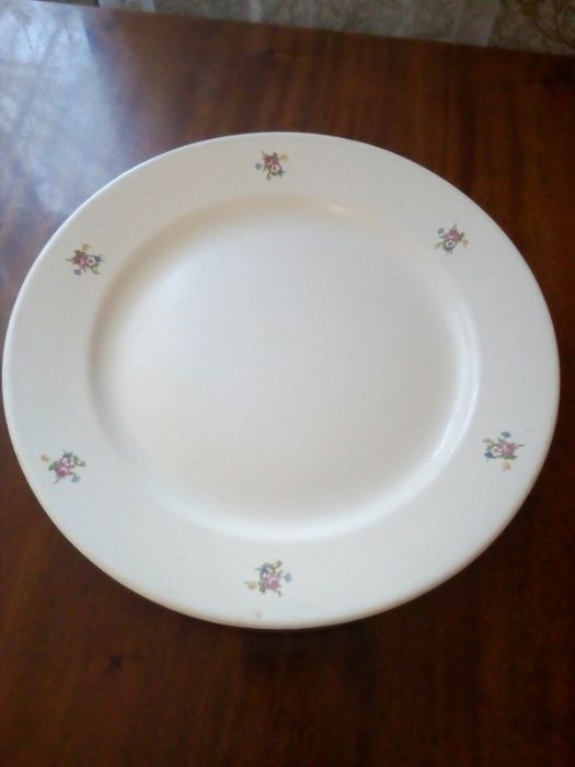 Блюда из СССР большого диаметра