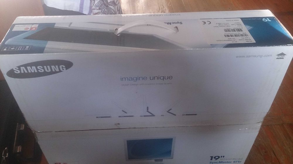 Samsung 971P PVA 1280х1024 6мс DVI