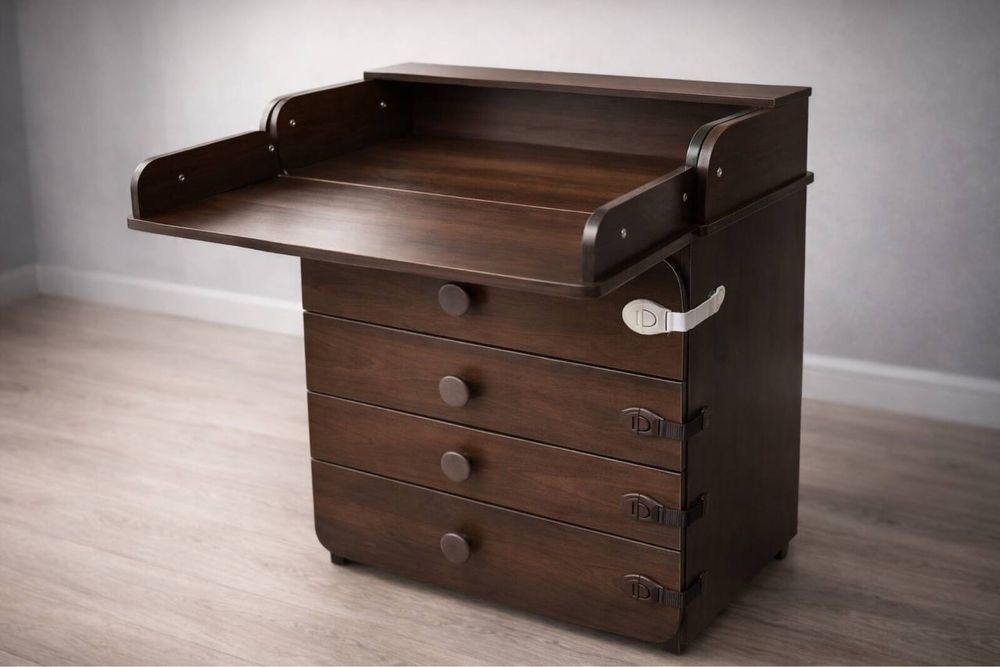 Пеленальний комод