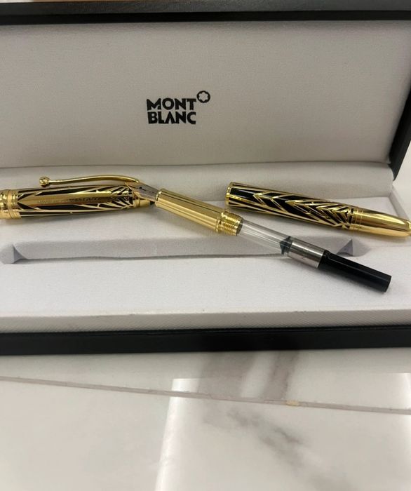 Caneta MONTBLANC MEISTERSTUCH Edição especial limitada 4810(Rara)