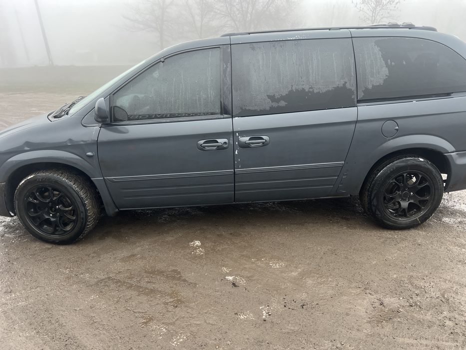 Продам Крайслер 2.5д