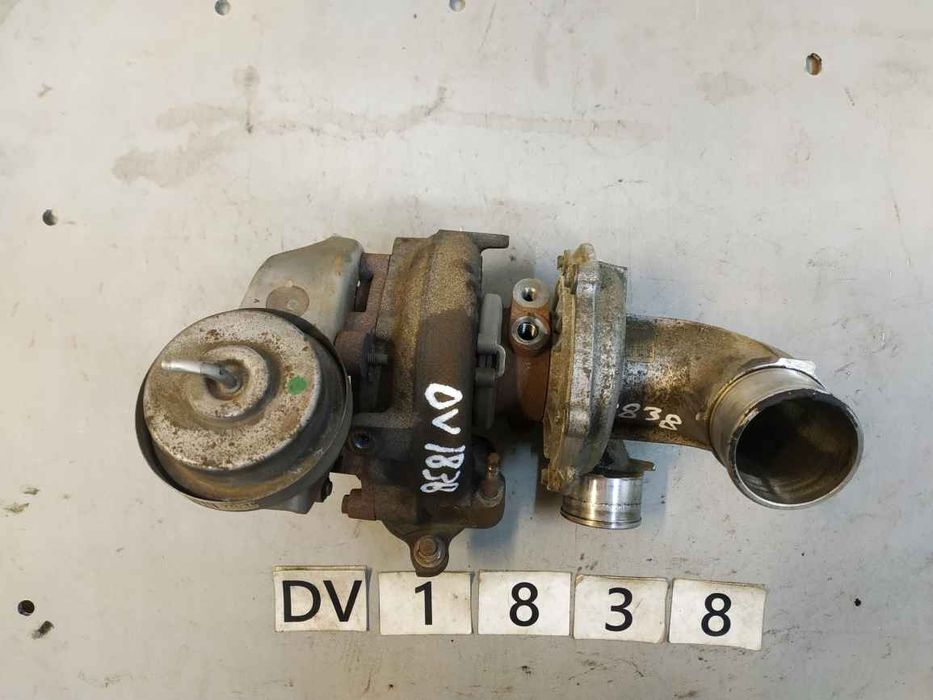 Toyota Avensis T27 2009-2018 Турбіна  DV1838 172010R070