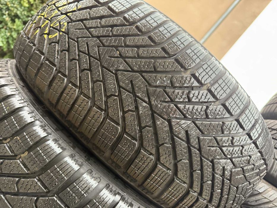 235-60 R18 107V Pirelli Scorpion Winter 2 2023р 4шт