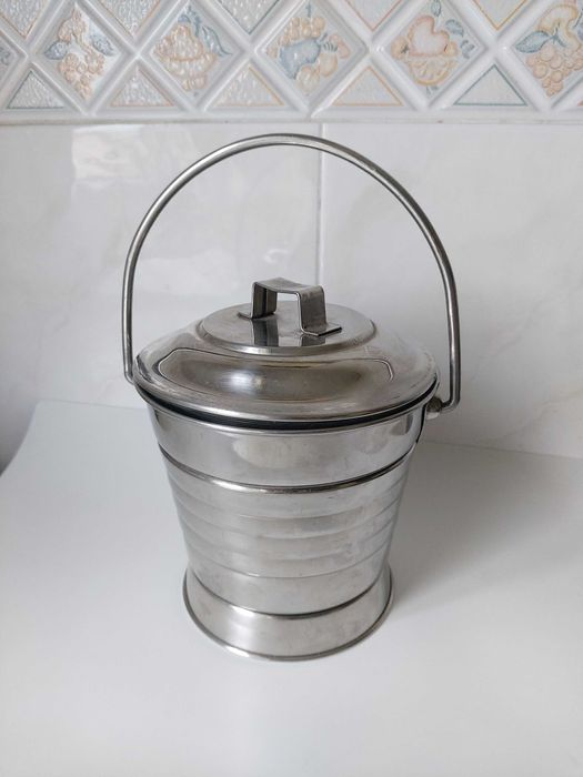 Balde de gelo em alumínio