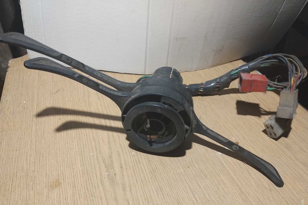 Przełącznik zespolony manetki do Fiat 126 P Maluch