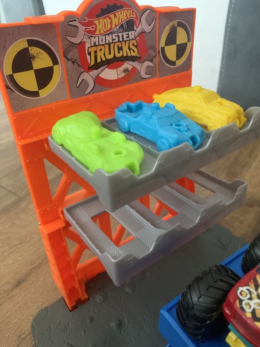 Sprzedam Tor hot wheels