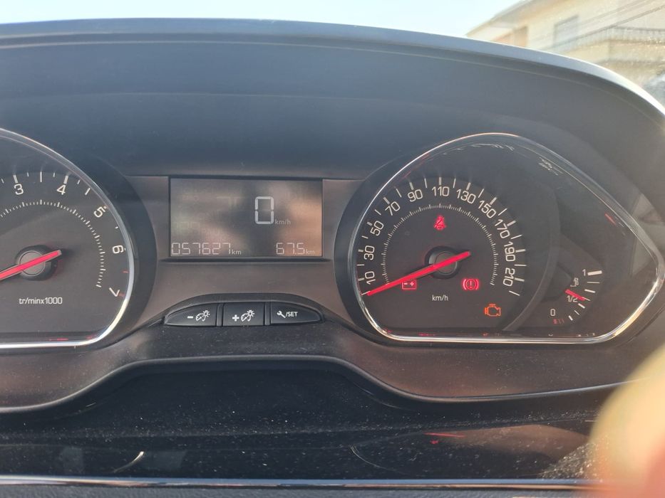 C A RR O em muito bom estado