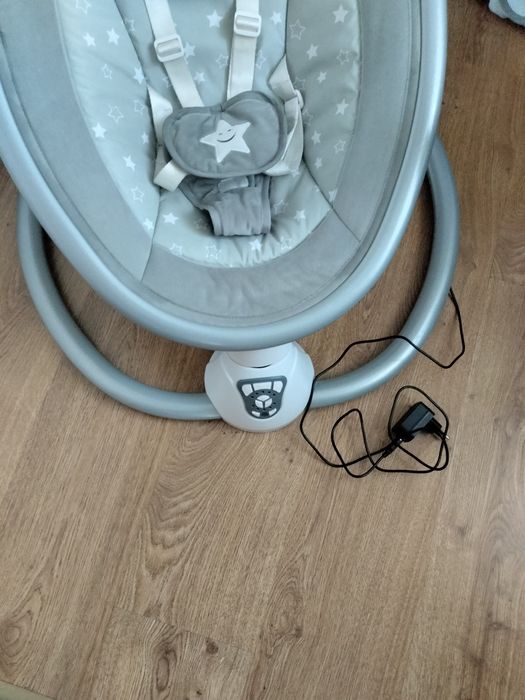 Bujaczek , leżaczek miś SMIKI Smyk