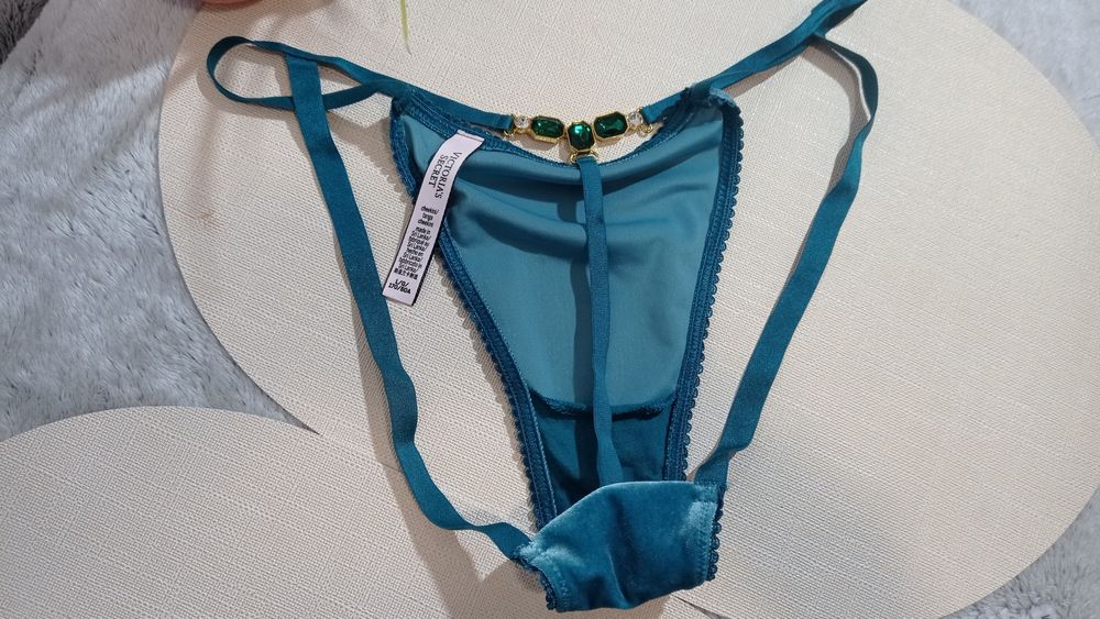 L nowe Victoria's Secret majtki strappy
