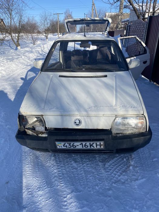 Разборка розборка Шкода Форман 1.3 бензин 1993 Skoda Forman