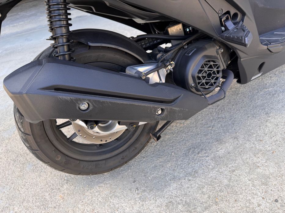 Vendo scooter 125 ou troco p/ uma 125 manual