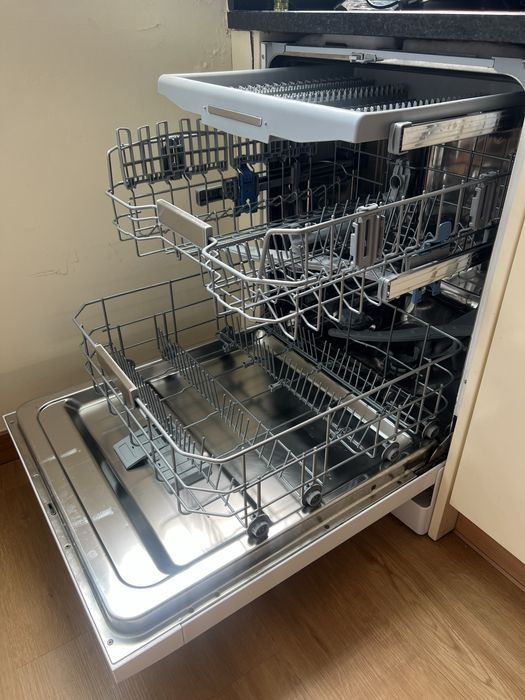 Máquina de lavar louça Indesit