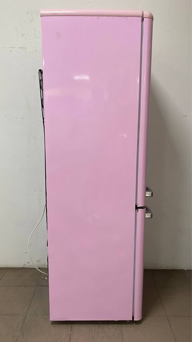 Холодильник Schaub Lorenz SL KG250.4RT