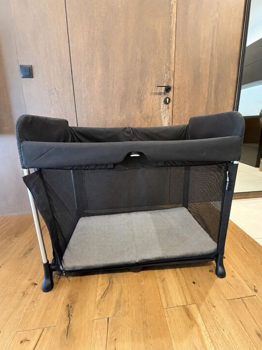 Bugaboo Stardust – łóżeczko turystyczne z materacem i akcesoriami