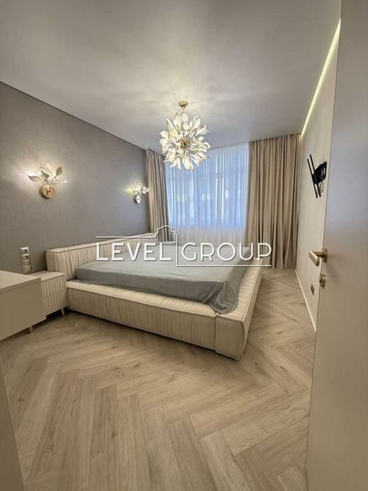 2-х к квартира в ЖК «Варшавський-2» біля ТРЦ Retroville вул. О.Олеся 9