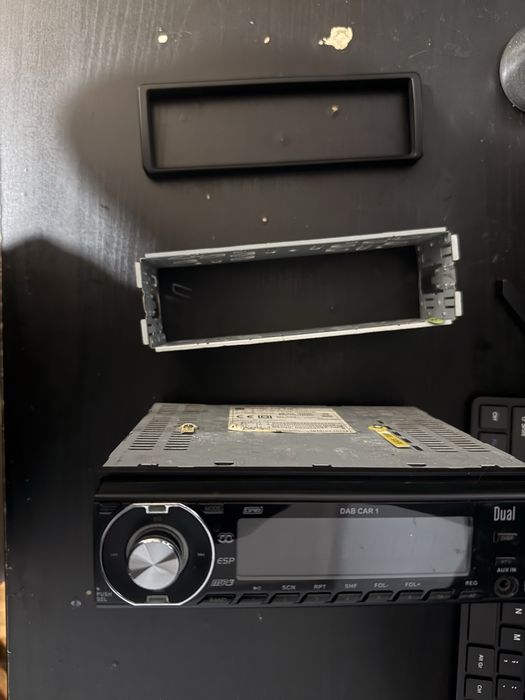 Radio automotivo universal