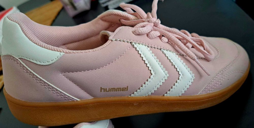 Ténis Hummel/Lefties