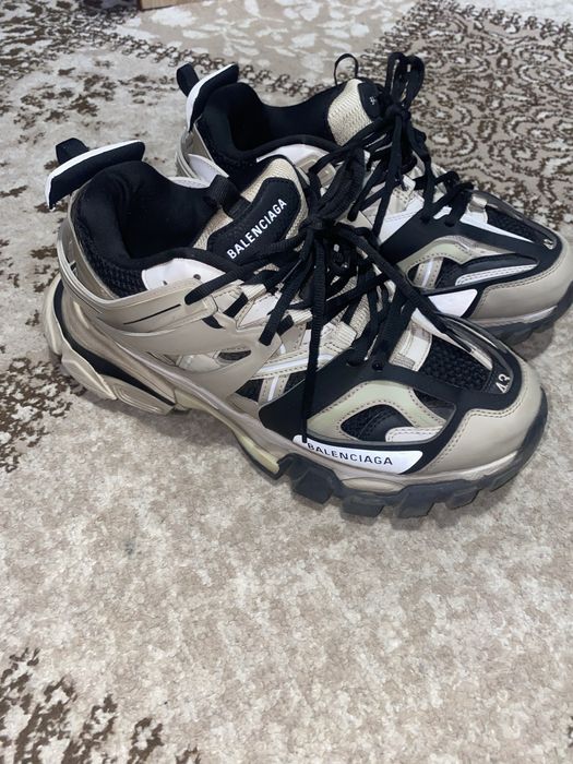 Balenciaga track 1 legit