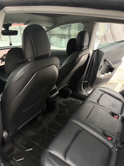 Tesla Model Y 2022 Performance