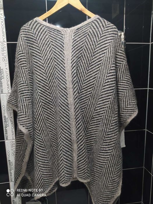 Кофта,кардиган,свитер,накидка Massimo Dutti