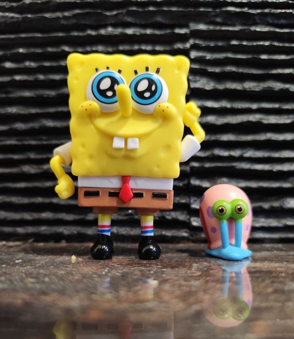 Figuras SpongeBob e caracol