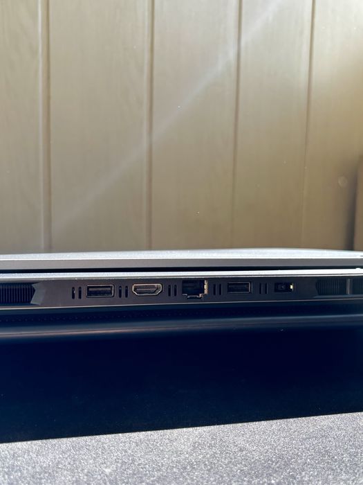 Ігровий ноутбук LENOVO LOQ 15IAX9