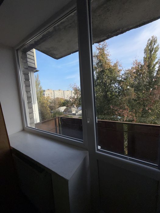 продаж 1 кімнатної квартири пл.700 річчя