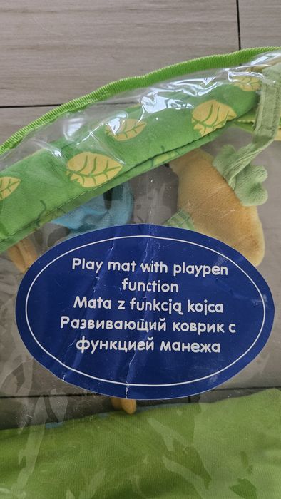 Mata z funkcją kojca dla niemowląt