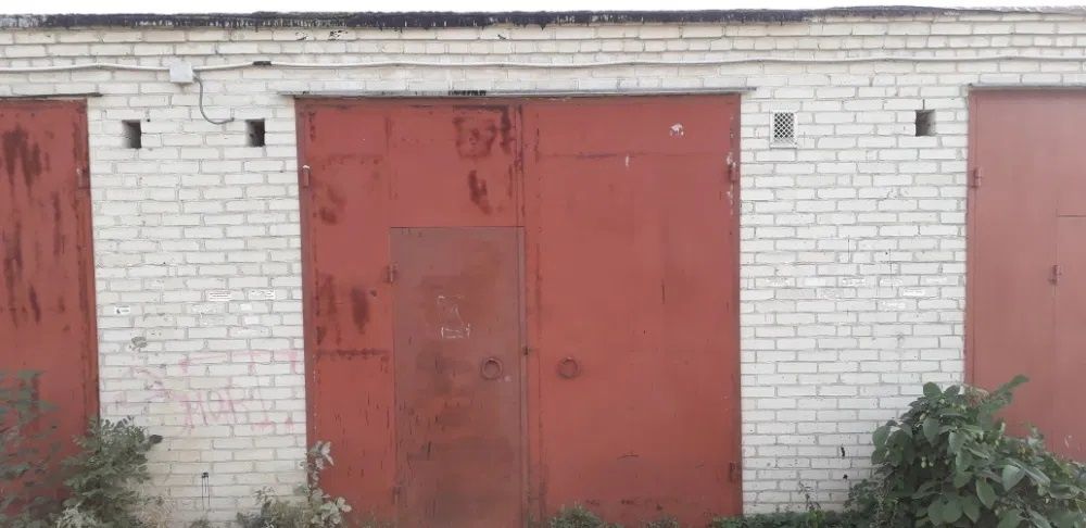 Продам/здам цегляний гараж в коперативі АВТОКОМП-2  по вулиці К.Карого