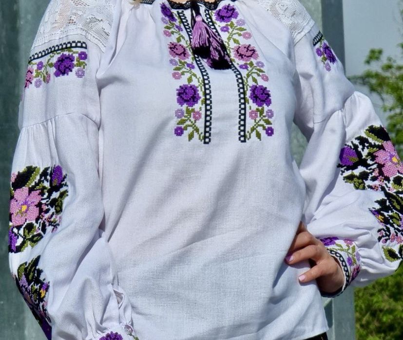 Продам жіночу вишиванку