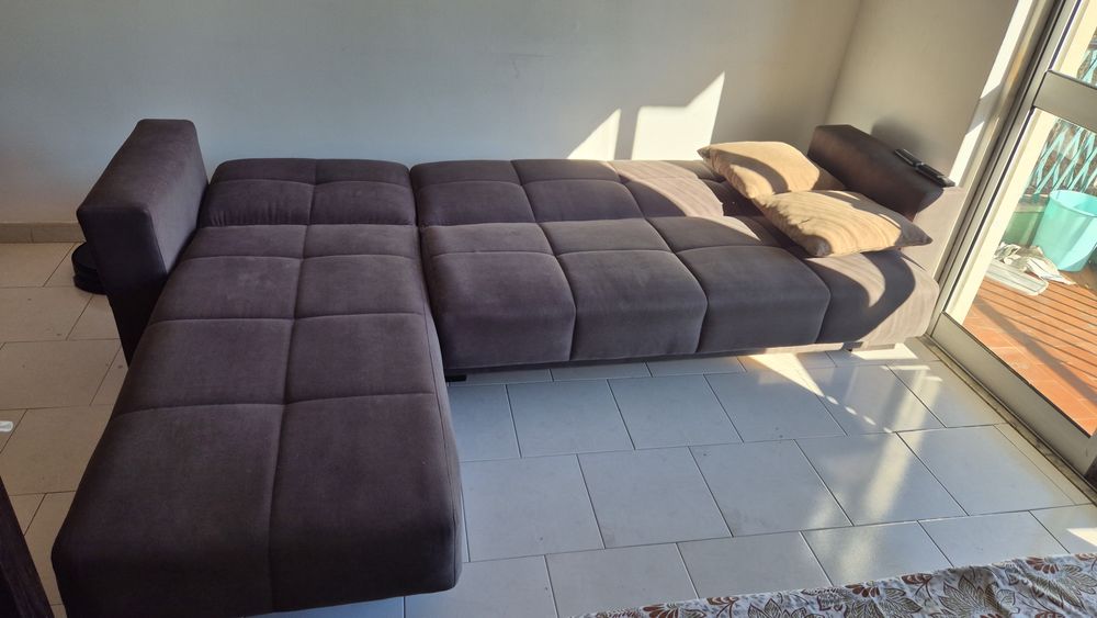 Sofá em bom estado – Confortável e pronto a usar