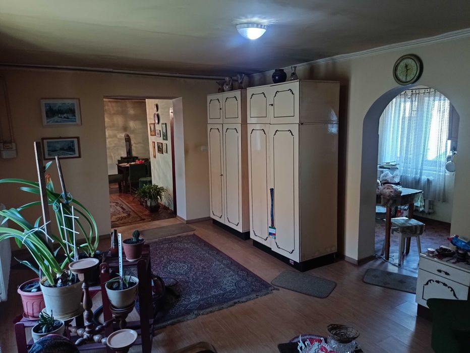 2 поверховий цегляний будинок 1990х с. Великі Береги 10 км до Берегова