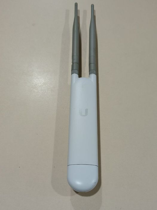 Точка доступа Ubiquiti UniFi AC Mesh (UAP-AC-M)