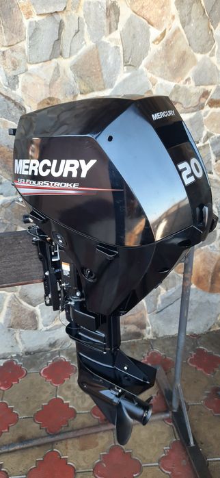 Лодочный  мотор mercury 20 efi...