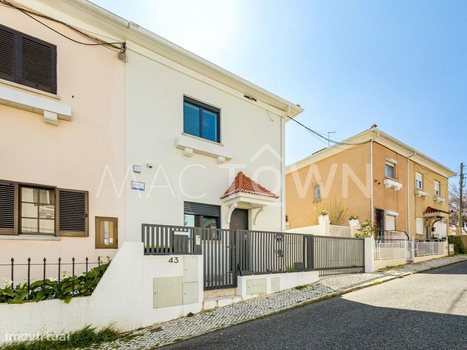 Viva com Elegância: Moradia Moderna com Sauna e Vista de Rio