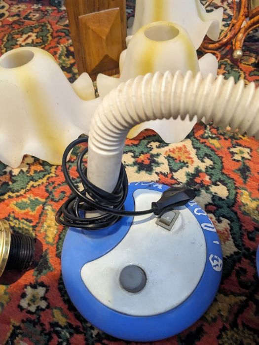 Лампы,бра,люстры,плафоны.