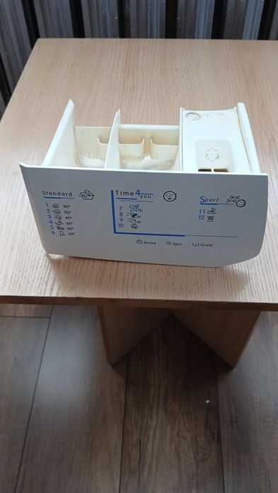 Szuflada na proszek do pralki Indesit