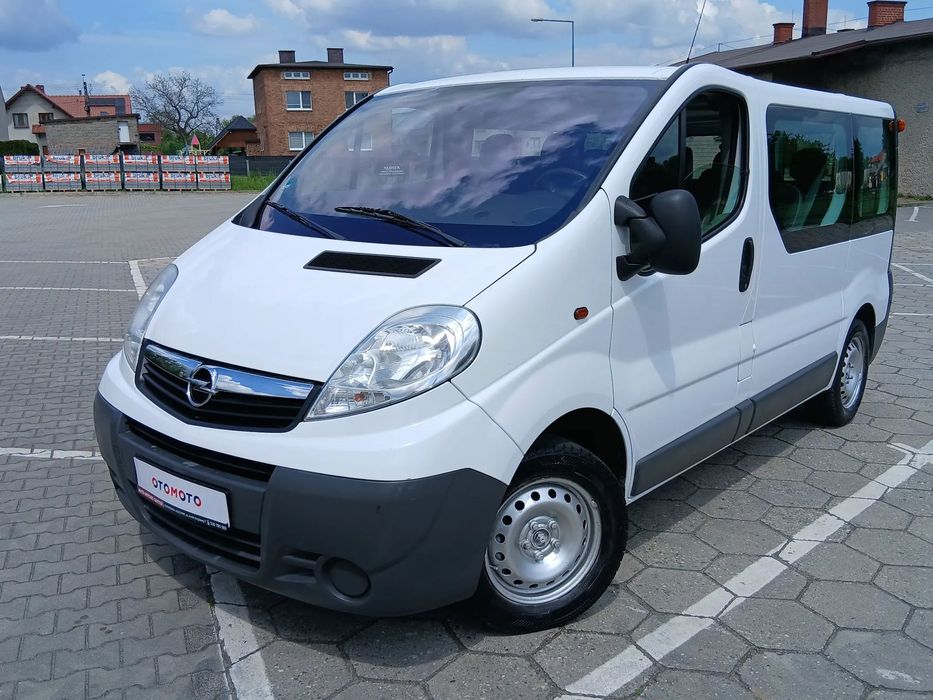Opel Vivaro Klima // 9 Osób - Nawiewy- tył // El szyby // Po opłatach //