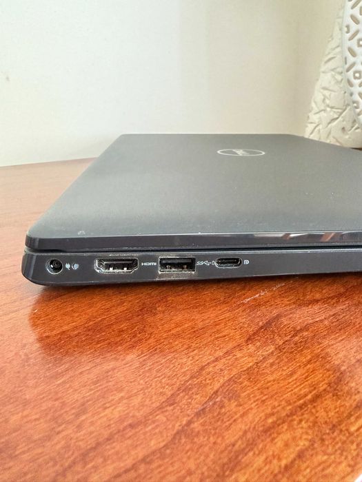 Dell Latitude 3520|15.6"FullHD|i7-1165G7 a 2.8Ghz|16Gb Ram|Ssd 256Gb|