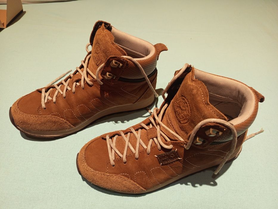 Jack Wolfskin Buty skórzane MOUNTAIN DNA LT MID