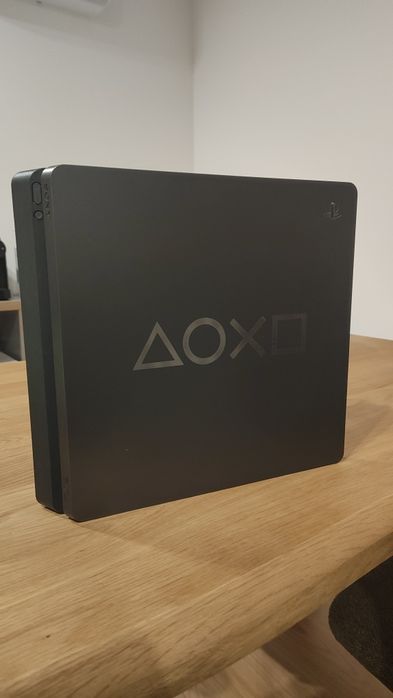 Ps4 Slim edição Days of Play