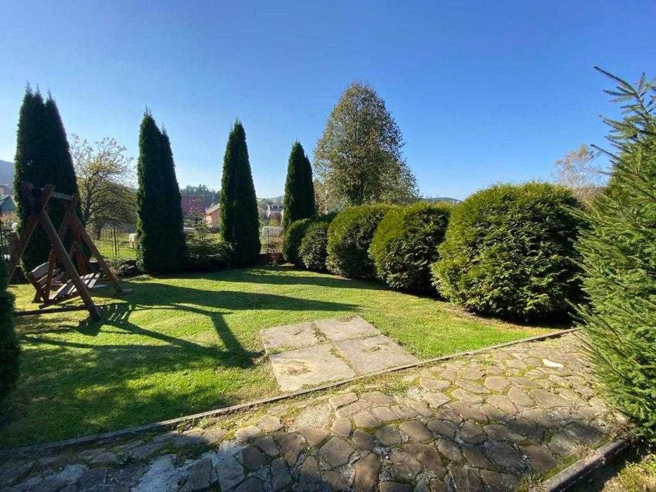 Продаж комплексу котеджів у центрі Східниці