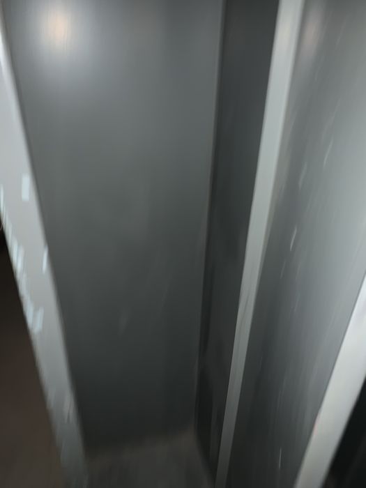 Продам шкаф железный