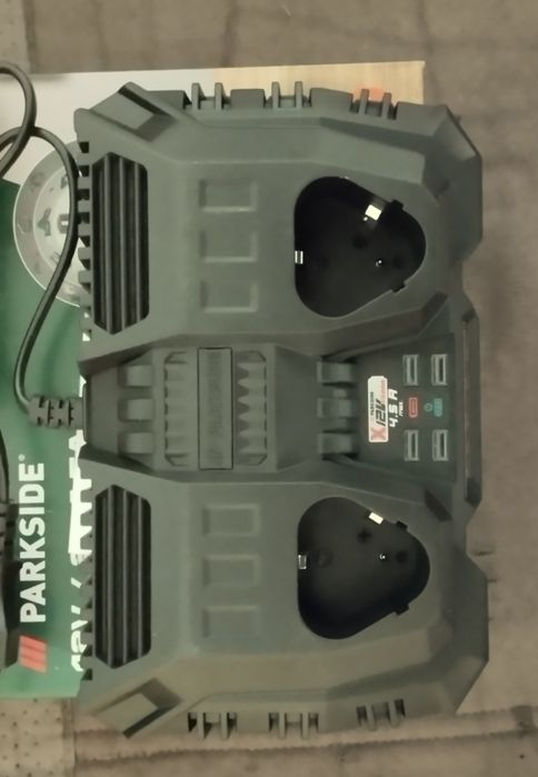 Carregador duplo 4,5A Parkside 12V