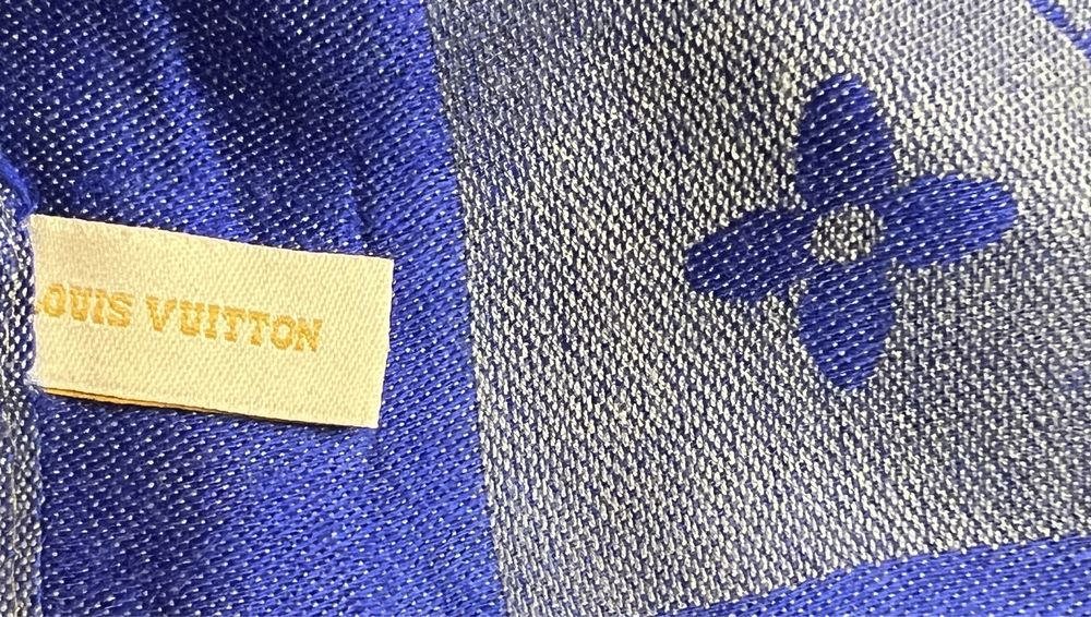 Продам бомбезний шарф LOUIS VUITTON