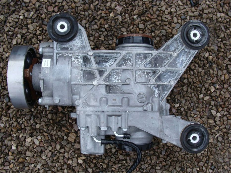 most tył audi q3 83a 0cq525010al 5wa907554r 2025r 2.0 tdi automat